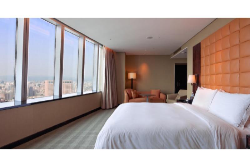 The Landis Taichung Hotel Bagian luar foto